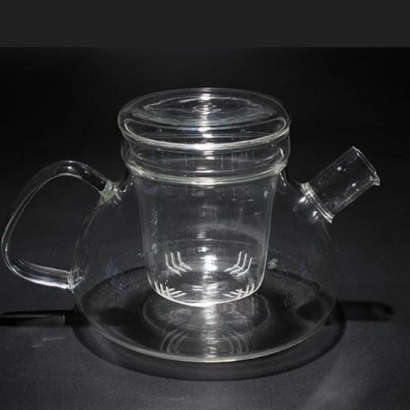 Скляний заварювальний чайник Суомі з кришкою та ситом, 600 мл