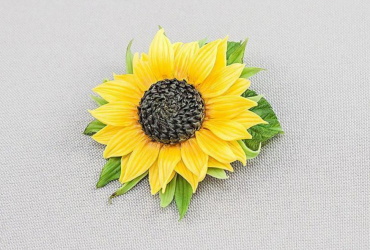 Сяйво літнього сонця: ручна робота з любов'ю - авторський зажим для волосся з квіткою соняшника