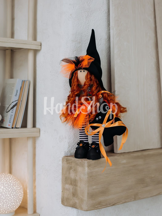 Лялька відьма кучерява руда в ковпаку з котиком Halloween Лялька відьма кучерява руда в ковпаку з котиком Halloween