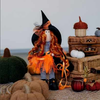Лялька відьма кучерява руда в ковпаку з котиком Halloween