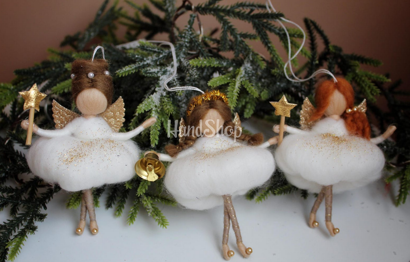 Новорічна руда лялька підвіска ангел з вовни на ниточці Новорічна руда лялька підвіска ангел з вовни на ниточці