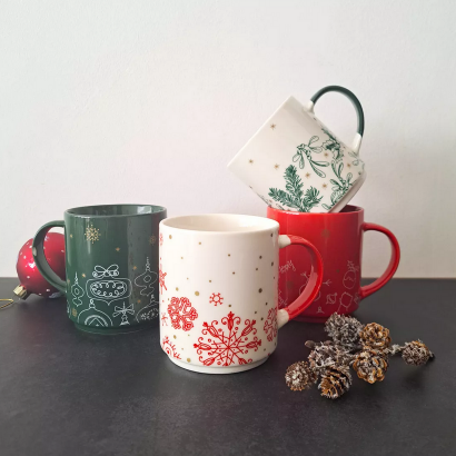 Сувенірний набір порцелянових чашок Різдво 2024, 4 шт