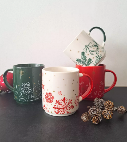 Сувенірний набір порцелянових чашок Різдво 2024, 4 шт