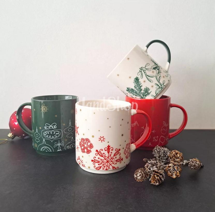 Сувенірний набір порцелянових чашок Різдво 2024, 4 шт Сувенірний набір порцелянових чашок Різдво 2024, 4 шт
