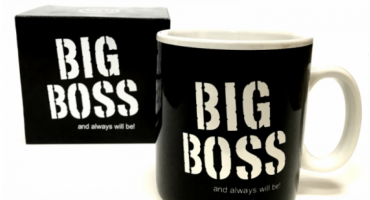 Сувенірна чорна керамічна чашка для справжнього лідера: BIG BOSS – ваш індивідуальний аксесуар