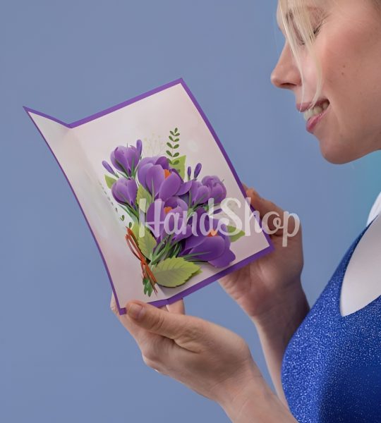 Жіноча 3d листівка з квітами букет фіолетових крокусів