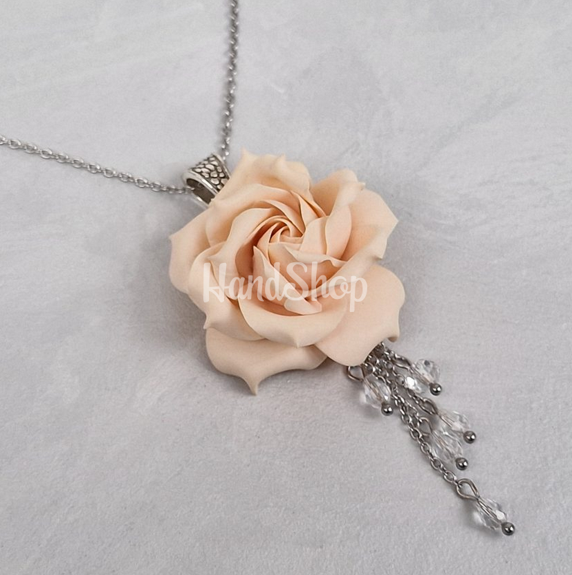 Комплект прикрас полімерна глина кулон, колечко троянда Комплект прикрас полімерна глина кулон, колечко троянда