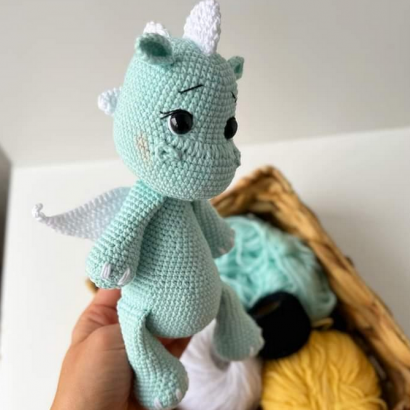 Новорічна пара іграшки в’язані зелені дракончки символ 2024 року