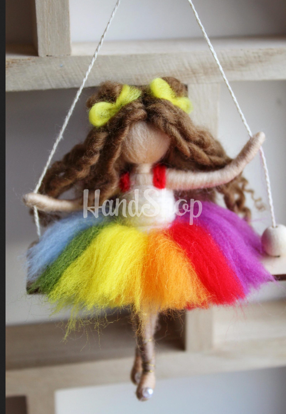 Авторська дитяча лялька оберіг підвіска на качелі веселка Авторська дитяча лялька оберіг підвіска на качелі веселка