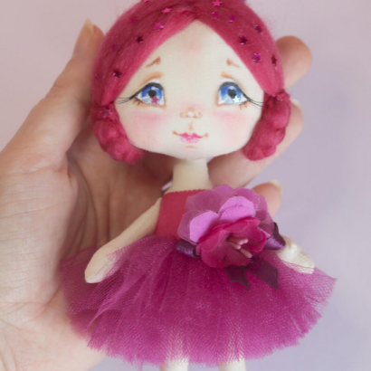 Дитяча маленька лялька єдиноріжка своїми руками у сукні