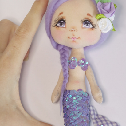 Лялька маленька русалонька з фіолетовим волоссям сувенір