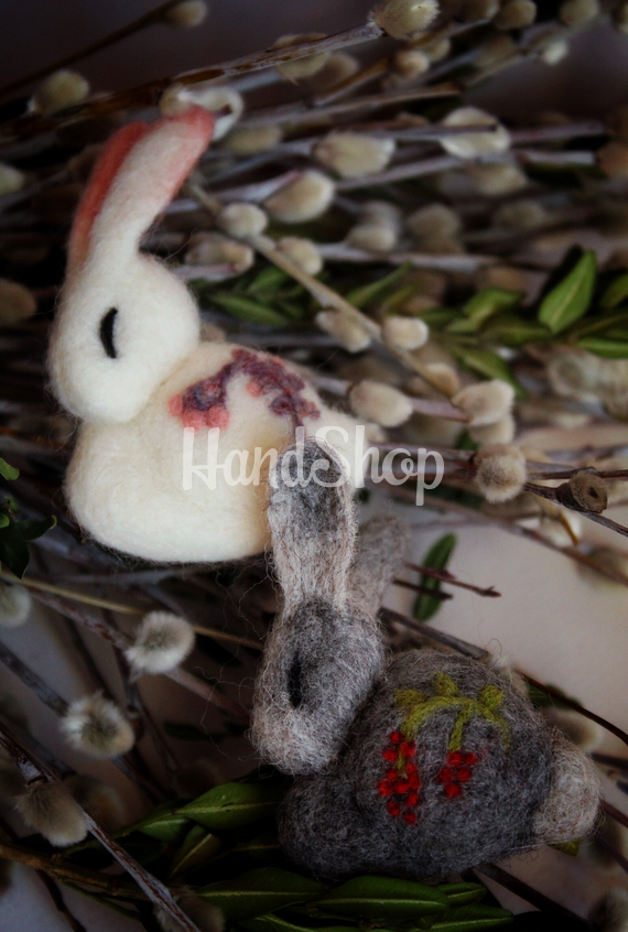 Брошка білий кролик зайчик сувенір на Великдень 2023 Брошка білий кролик зайчик сувенір на Великдень 2023