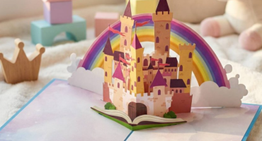 Незвичайна дитяча листівка 3D «Казковий замок» - авторський подарунок для дівчинки, який хочеться зберегти на довгу пам’ять Незвичайна дитяча листівка 3D «Казковий замок» - авторський подарунок для дівчинки, який хочеться зберегти на довгу пам’ять