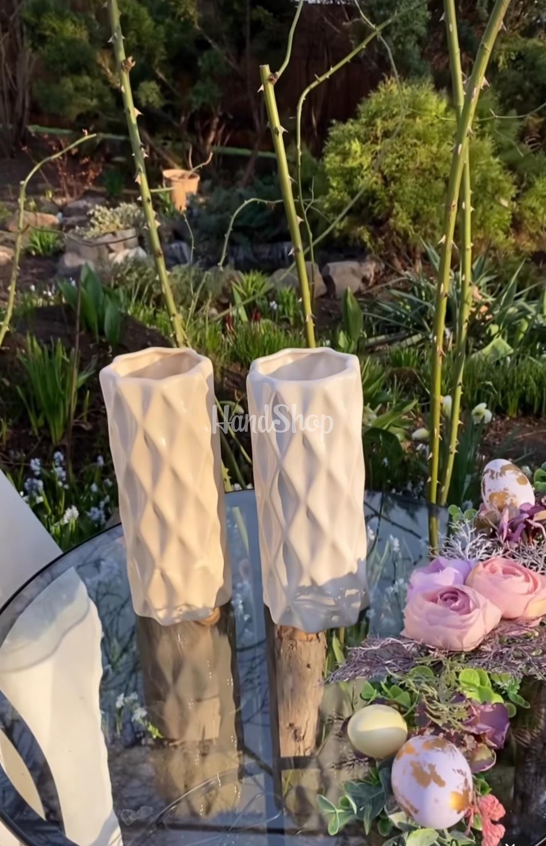 Порцелянова ваза для квітів в білому кольорі фарфор ручна робота Порцелянова ваза для квітів в білому кольорі фарфор ручна робота