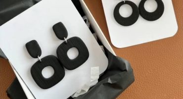 Елегантність у деталях: чорні круглі сережки для ідеального образу - полімерна глина для виразного стилю