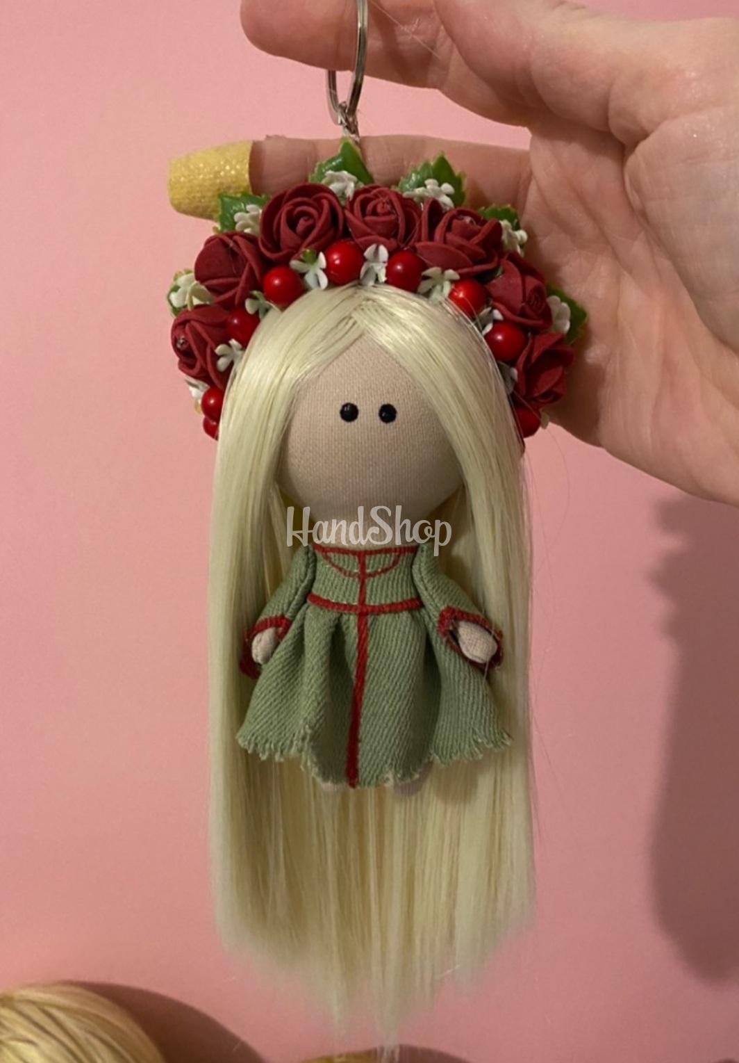 Лялька блондинка з довгим волосся Мавка брелок Лялька блондинка з довгим волосся Мавка брелок