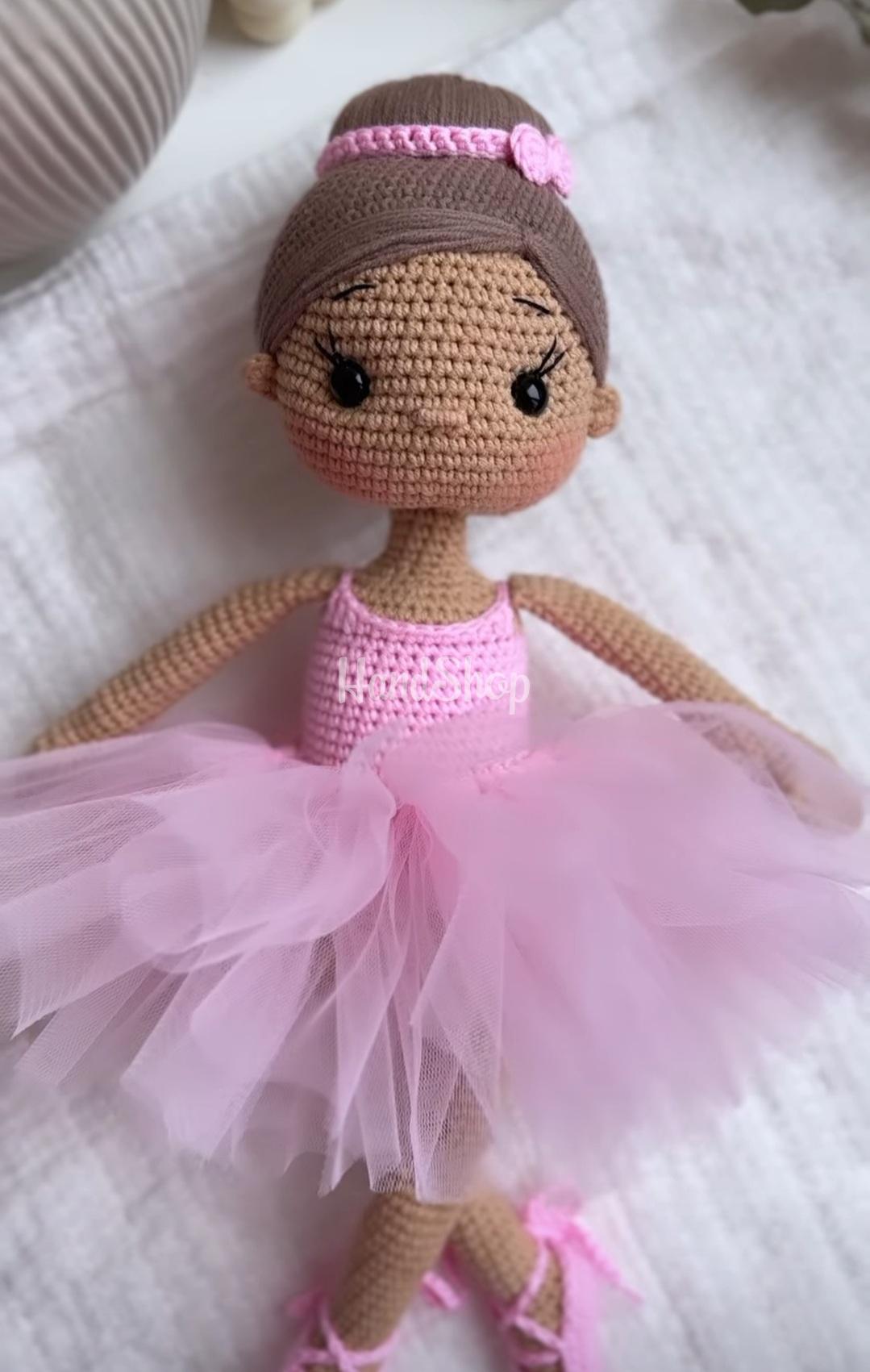 Лялька балерина в рожевих пуантах сувенірна іграшка Лялька балерина в рожевих пуантах сувенірна іграшка