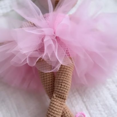 Лялька балерина в рожевих пуантах сувенірна іграшка