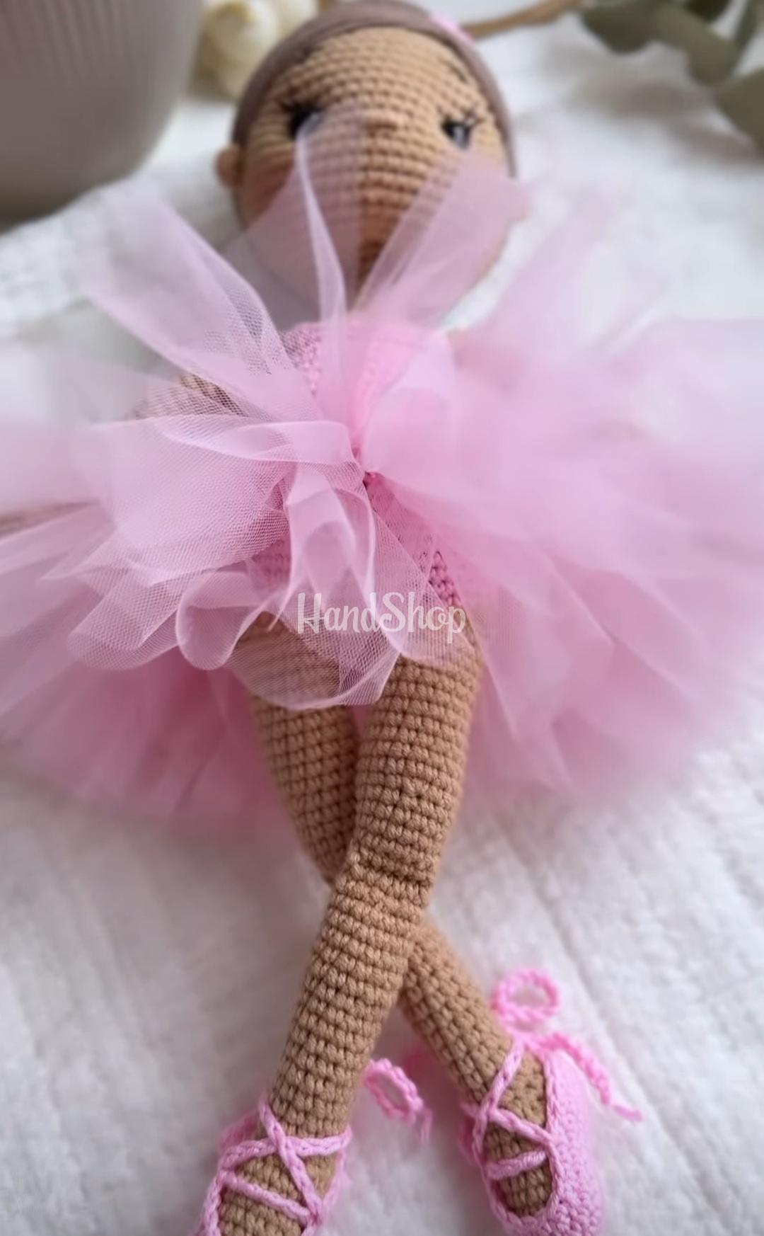 Лялька балерина в рожевих пуантах сувенірна іграшка Лялька балерина в рожевих пуантах сувенірна іграшка