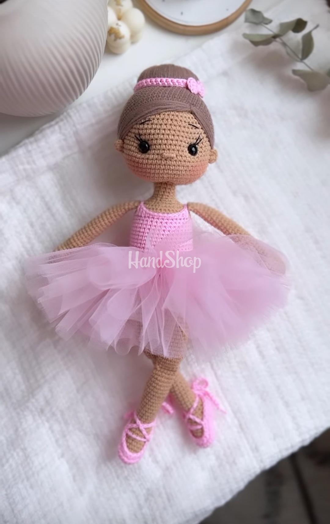 Лялька балерина в рожевих пуантах сувенірна іграшка Лялька балерина в рожевих пуантах сувенірна іграшка