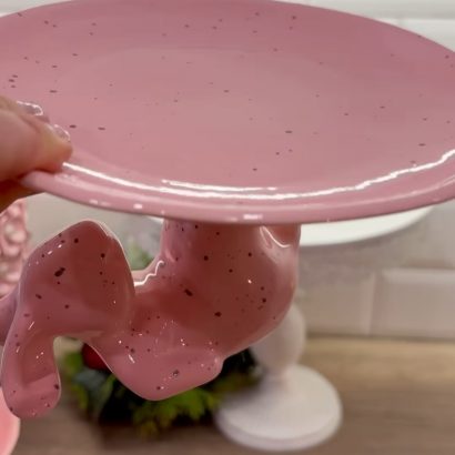 Декоративна підставка з порцеляни рожевий зайчик Великдень