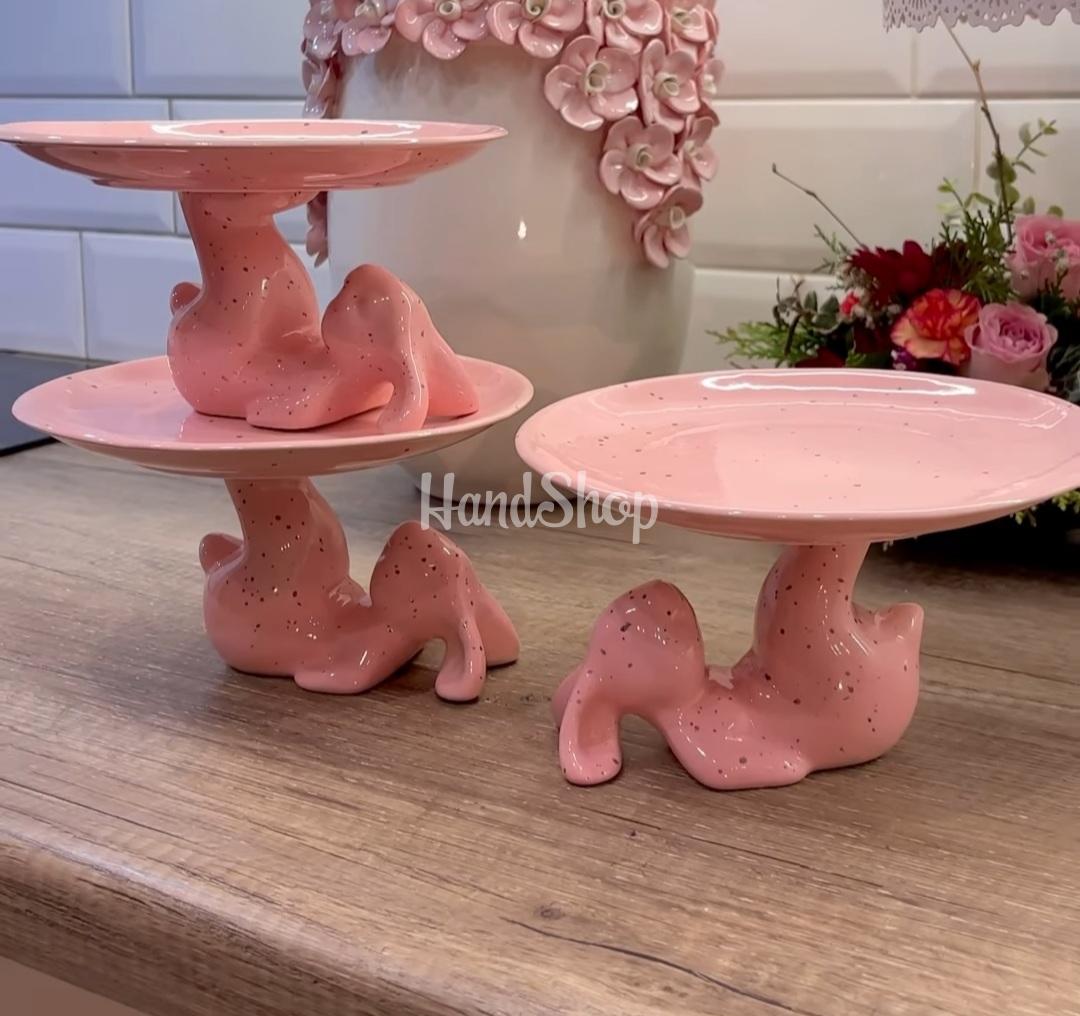 Декоративна підставка з порцеляни рожевий зайчик Великдень Декоративна підставка з порцеляни рожевий зайчик Великдень