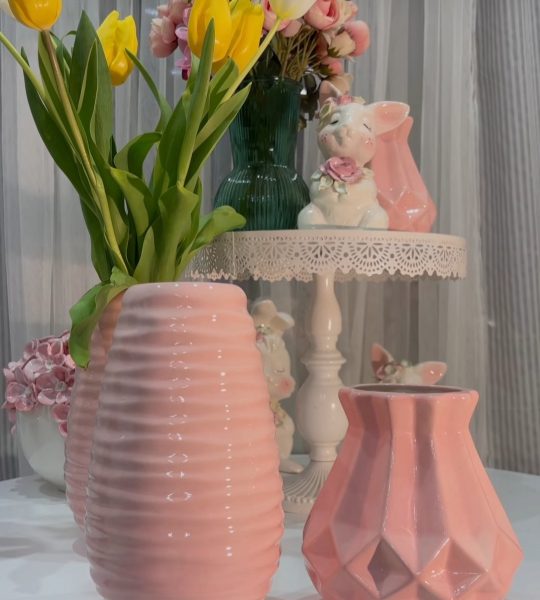 Рожева велика порцелянова ваза ручної роботи для квітів