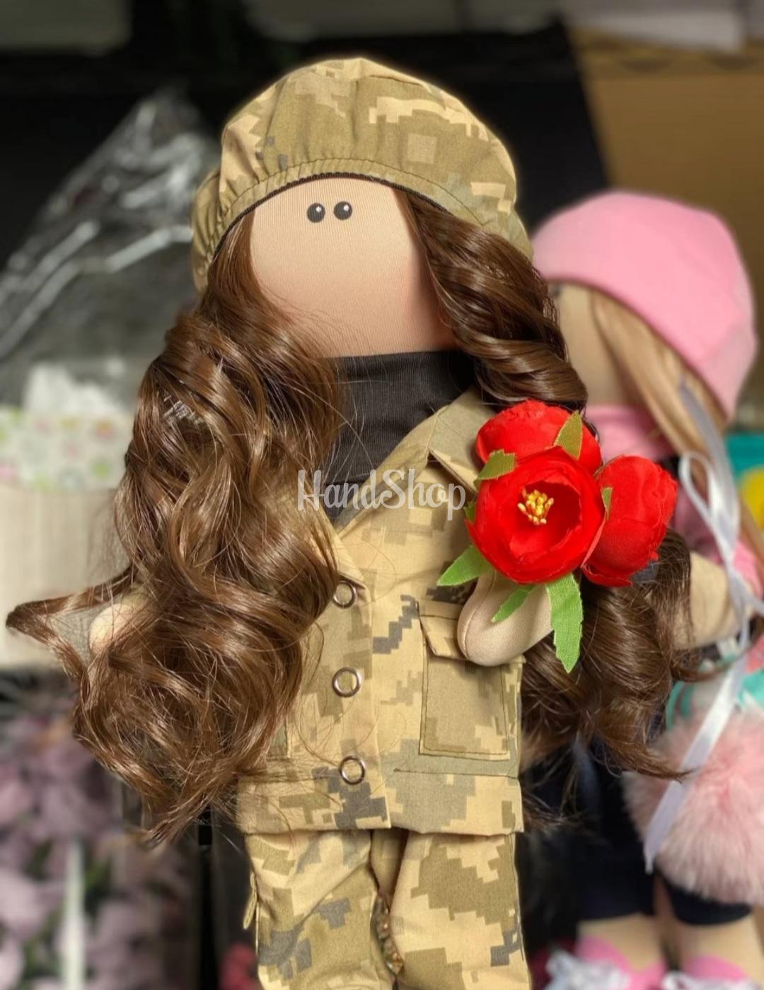 Сувенірна текстильна лялька захисниця військова, 37 см Сувенірна текстильна лялька захисниця військова, 37 см