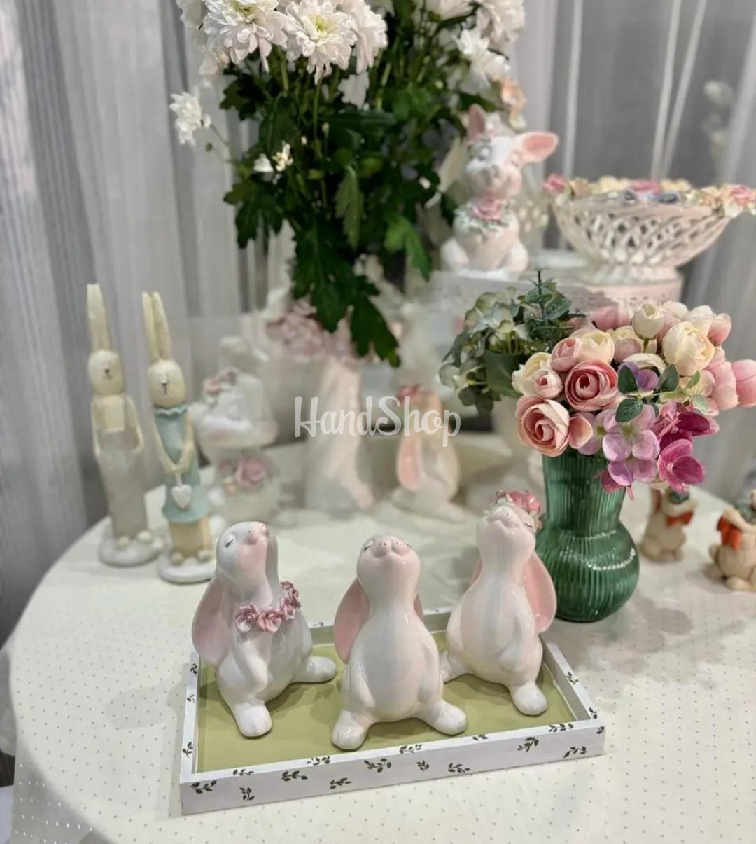 Набір білих порцелянових зайчиків сувеніри, 3 шт Набір білих порцелянових зайчиків сувеніри, 3 шт