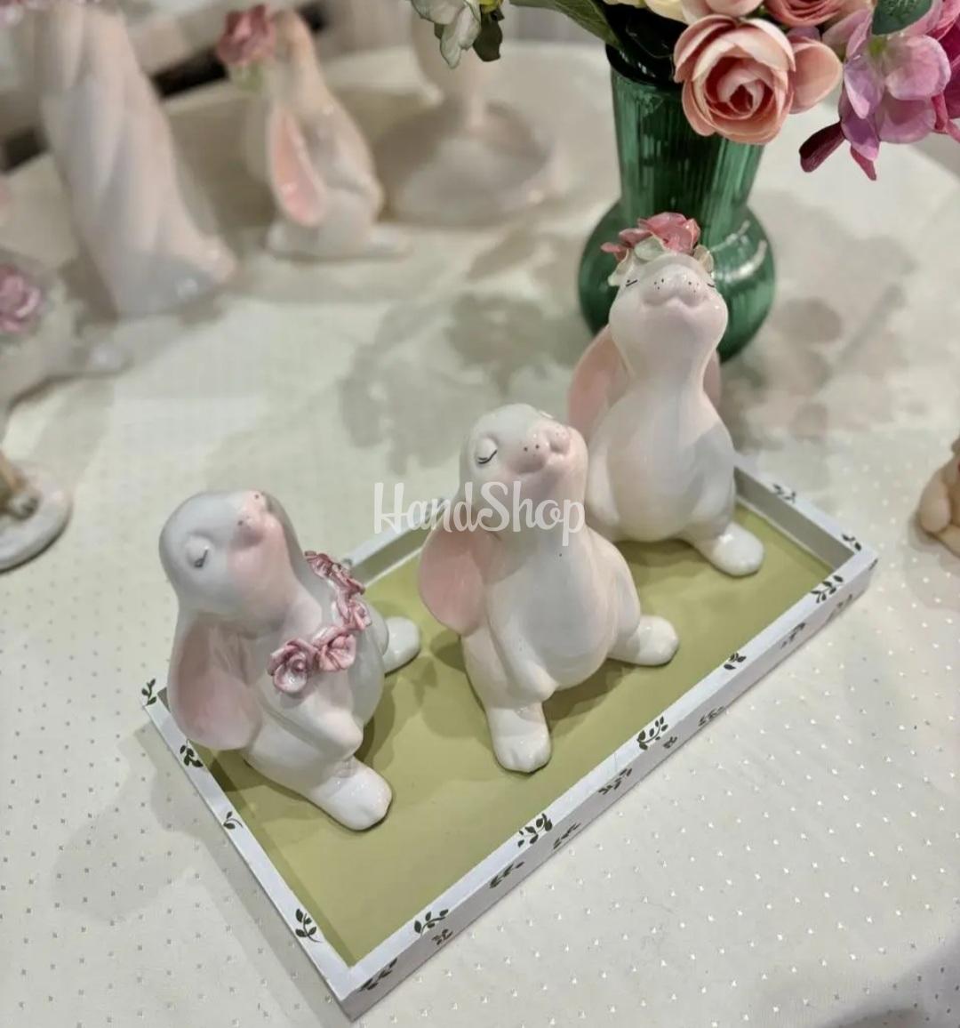 Набір білих порцелянових зайчиків сувеніри, 3 шт Набір білих порцелянових зайчиків сувеніри, 3 шт