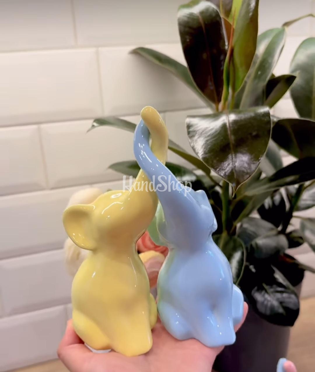 Декоративні порцелянові слоники пара сувенір Ukraine Декоративні порцелянові слоники пара сувенір Ukraine