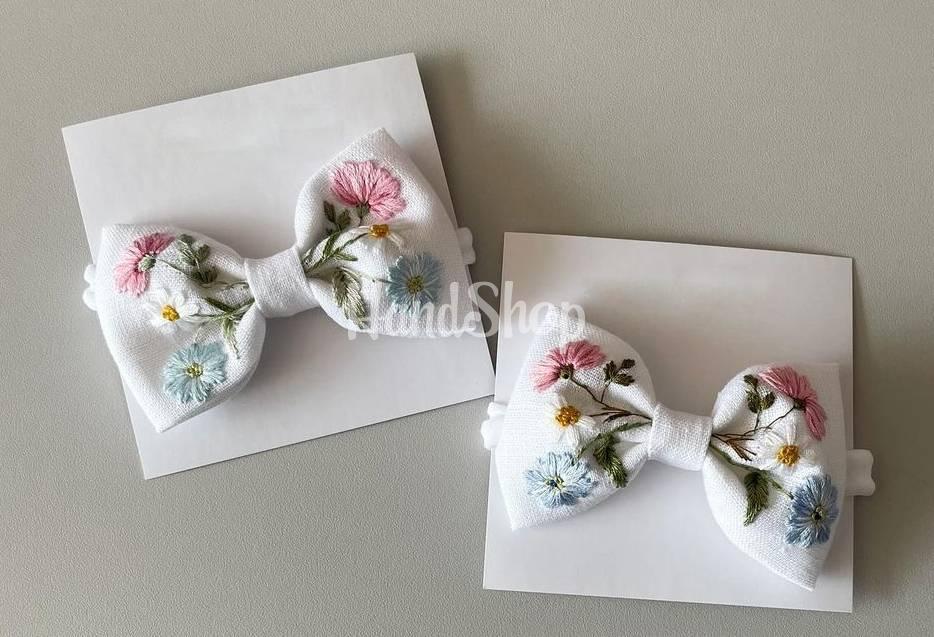 Бантики для волосся ручна вишивка польові квіти, 2 шт Бантики для волосся ручна вишивка польові квіти, 2 шт