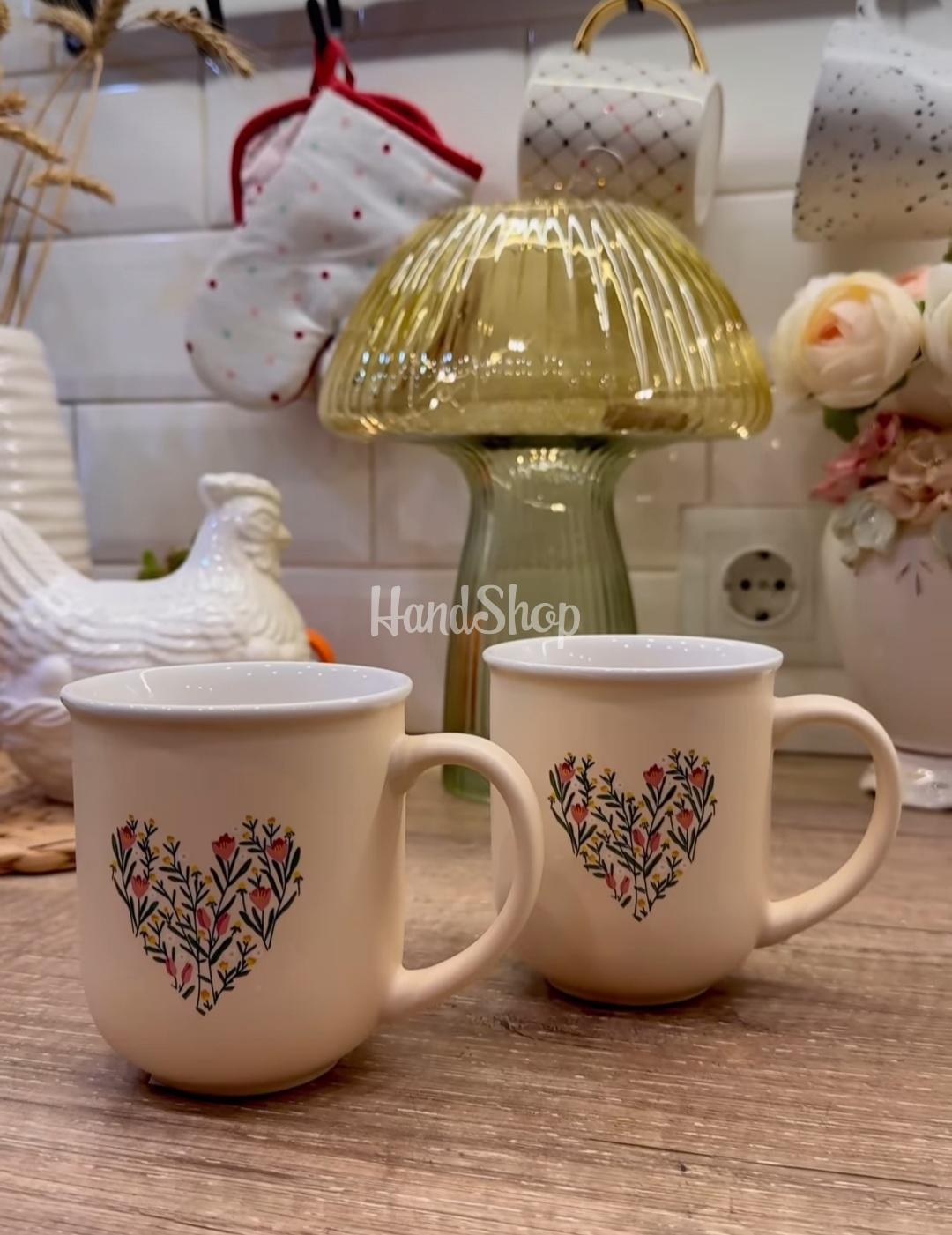 Порцелянова сувенірна чашка квіти деколь 400 мл Порцелянова сувенірна чашка квіти деколь 400 мл