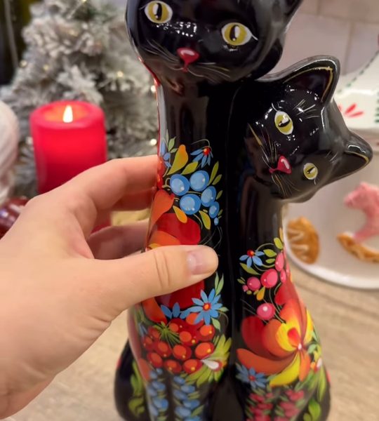 Сувенірна пара чорні котики петриківський розпис кераміка