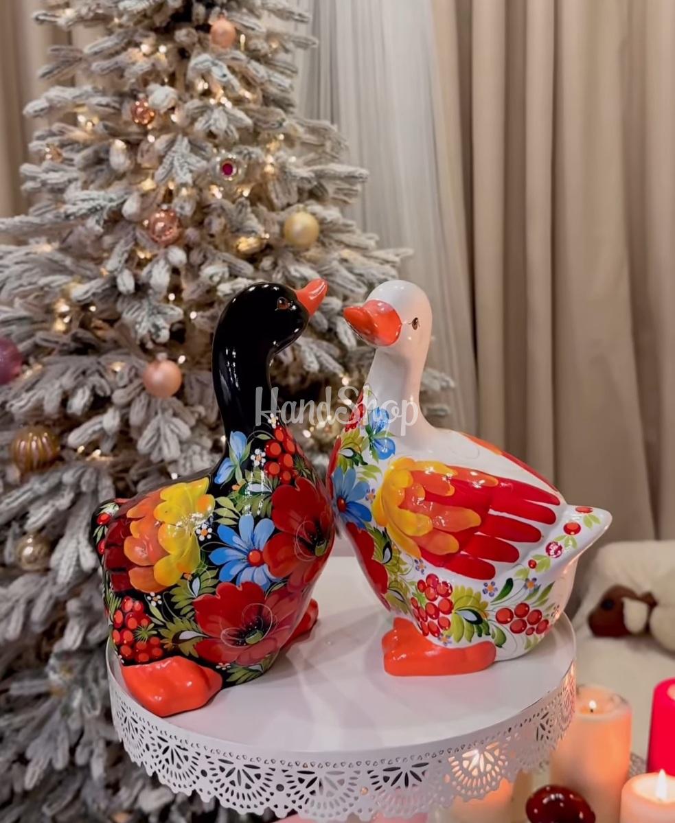 Сувенірна пара гусаки петриківський розпис кераміка Сувенірна пара гусаки петриківський розпис кераміка