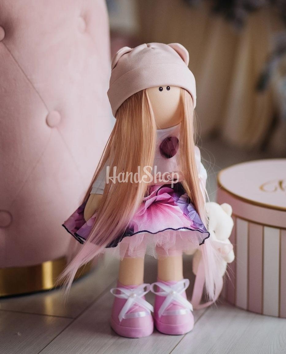 Сувенірна текстильна лялька велика з довгим волоссям Сувенірна текстильна лялька велика з довгим волоссям