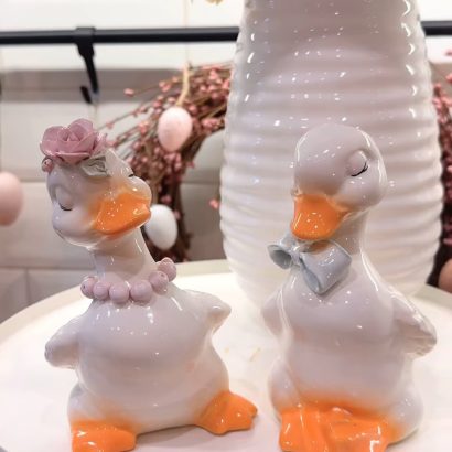 Сувенірна пара білих порцелянових романтичних каченят, 2 шт
