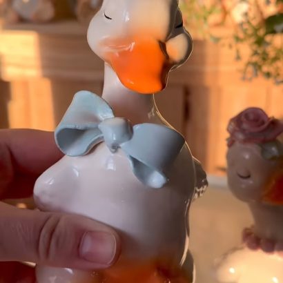 Пара білих порцелянових весільних гусенят, 2 шт