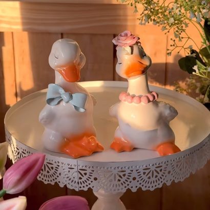 Пара білих порцелянових весільних гусенят, 2 шт