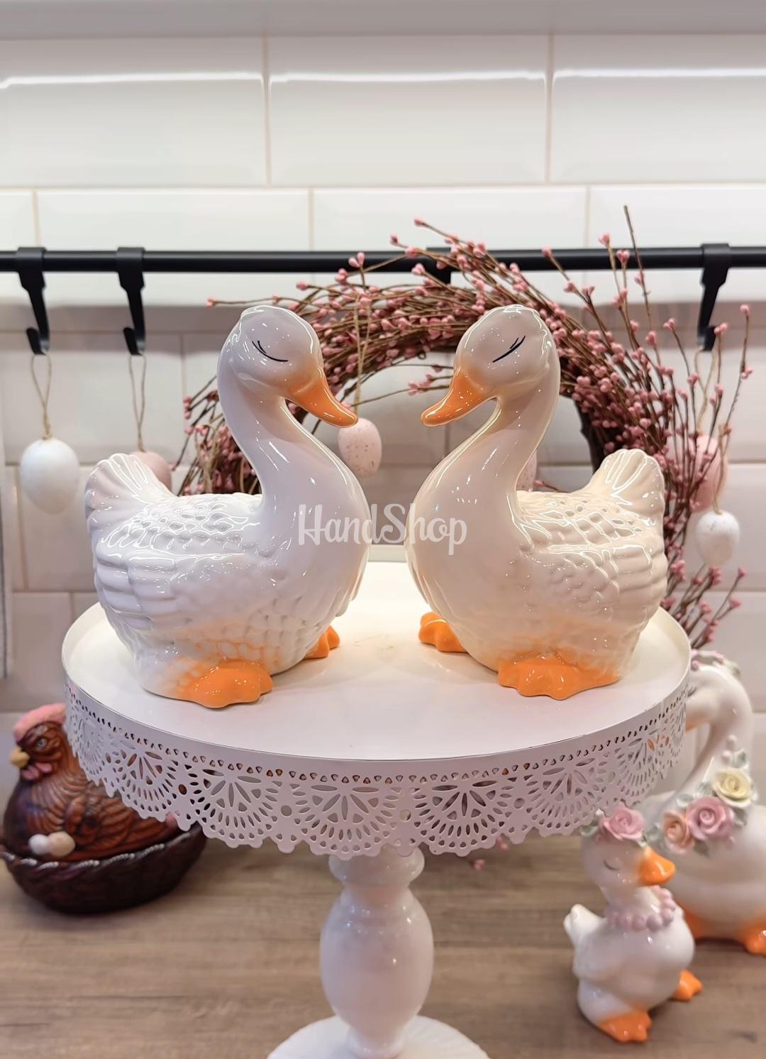 Сувенірна порцелянова пара гусей біла та молочна глазур, 2 шт Сувенірна порцелянова пара гусей біла та молочна глазур, 2 шт
