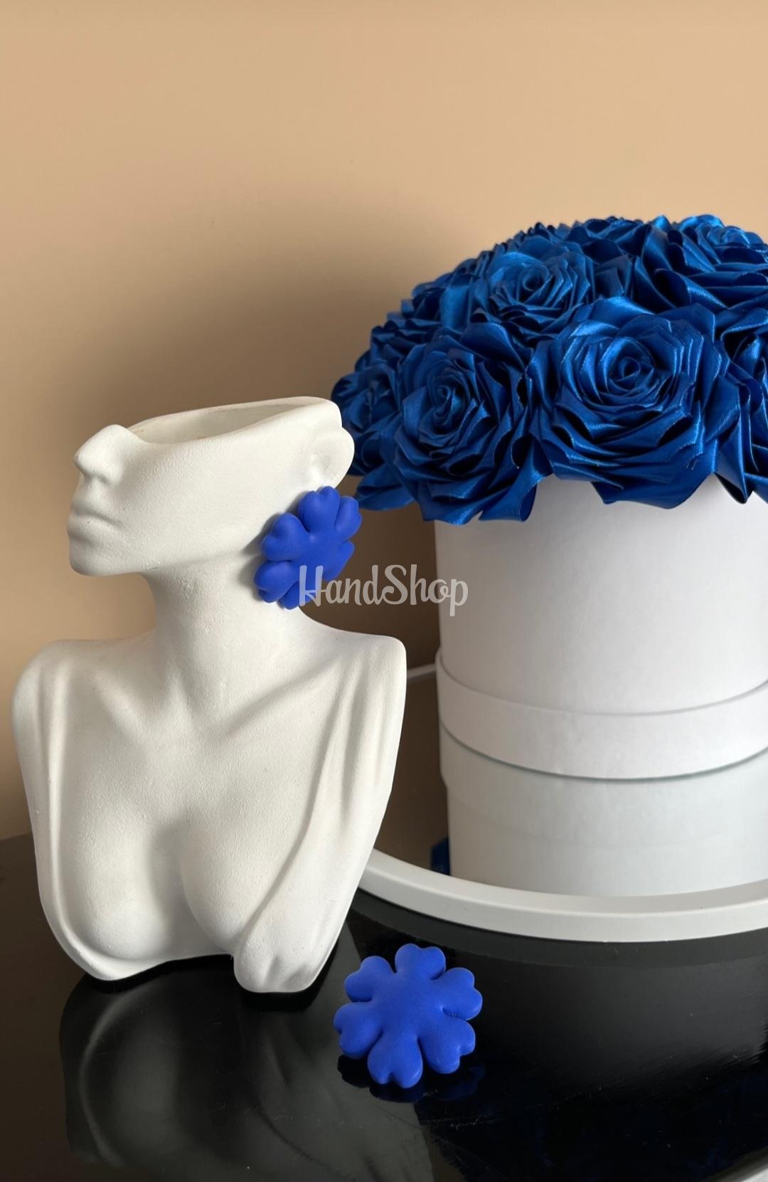 Жіночі авторські сережки об'ємні сині квіти глина Жіночі авторські сережки об'ємні сині квіти глина