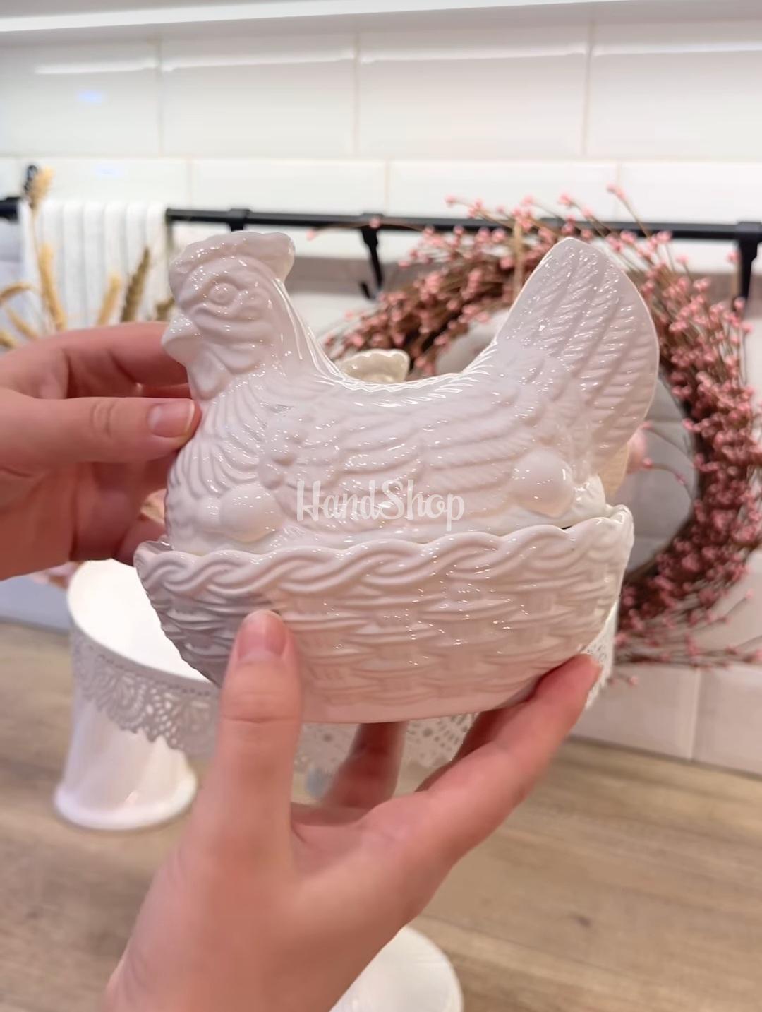 Сувенірна порцелянова курочка цукерниця, масляниця, 500 мл Сувенірна порцелянова курочка цукерниця, масляниця, 500 мл