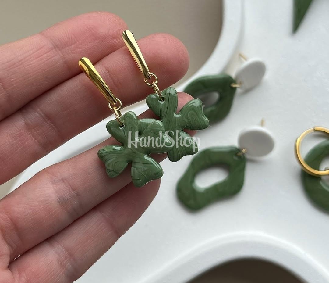 Жіночі сережки зелені листочки клевера глина Жіночі сережки зелені листочки клевера глина