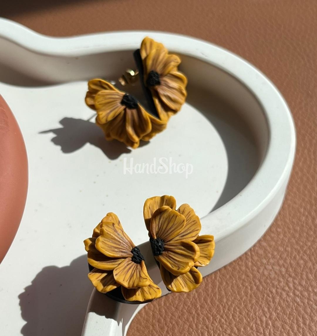 Святкові жіночі сережки квітка половинки з полімерної глини Святкові жіночі сережки квітка половинки з полімерної глини