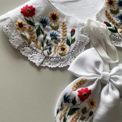 Дитячий красивий бантик для волосся квіти ручна вишивка