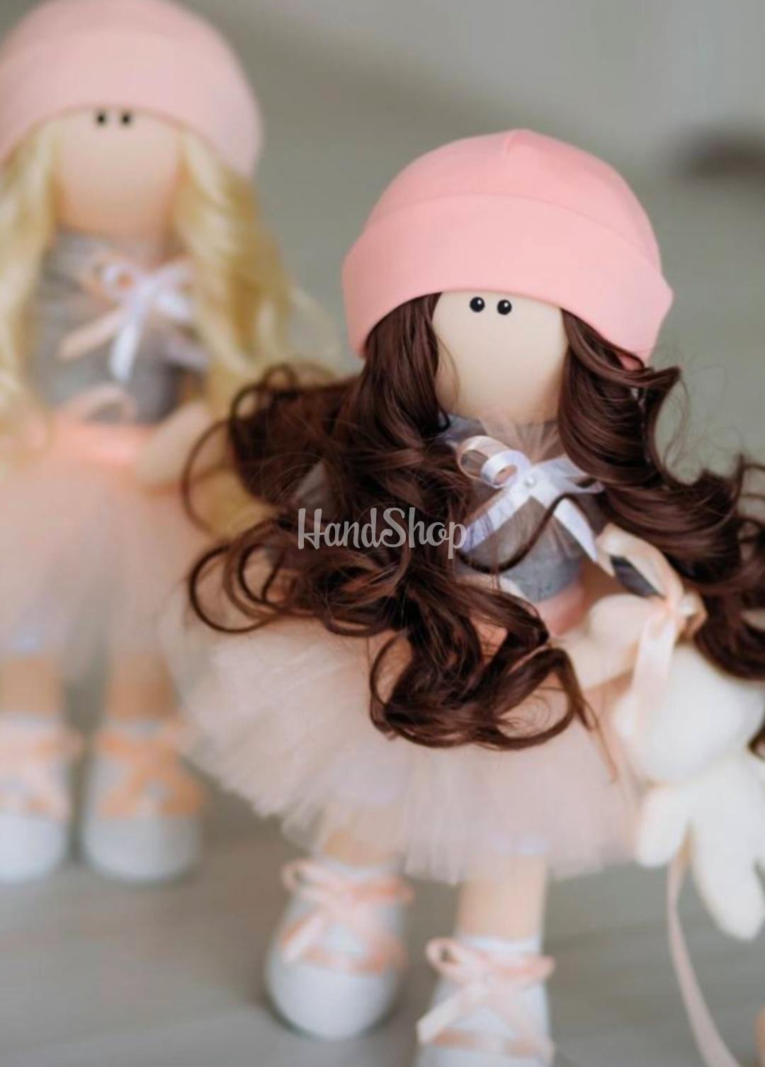 Інтер’єрна лялька з довгим кудрявим волоссям з ведмедиком Інтер’єрна лялька з довгим кудрявим волоссям з ведмедиком