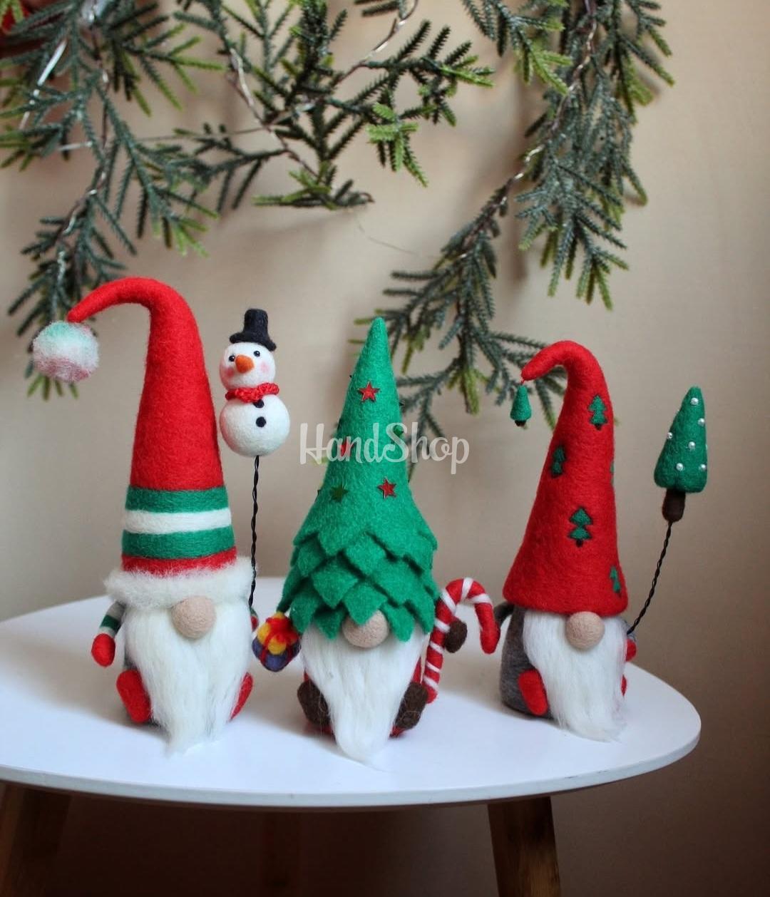 Сувенірний валяний гном новорічний різдвяний 2026 (на вибір!) Сувенірний валяний гном новорічний різдвяний 2026 (на вибір!)