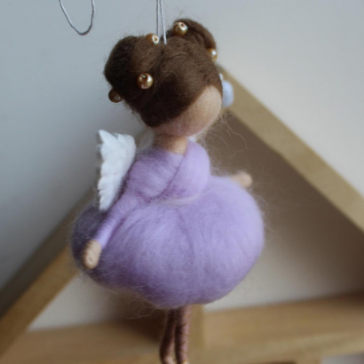 Сувенірна авторська лялька ангел підвіска у фіолетовій сукні