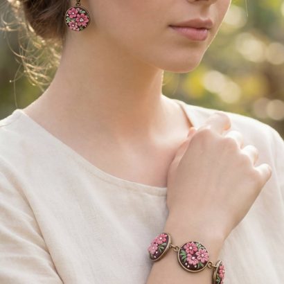 Комплект прикрас у техніці філігрань браслет та сережки