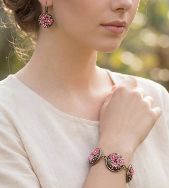 Комплект прикрас у техніці філігрань браслет та сережки